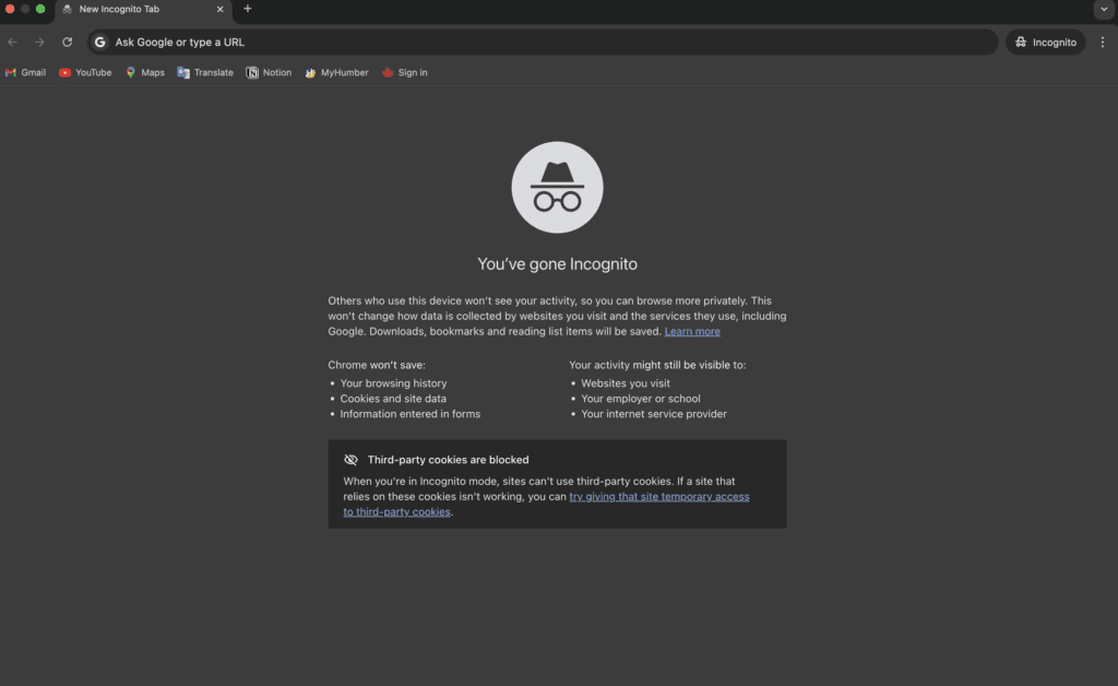 A Google Chrome browser window is open in Incognito mode, displaying the Incognito icon, privacy information, and a message stating that third-party cookies are blocked. The background is dark gray.
