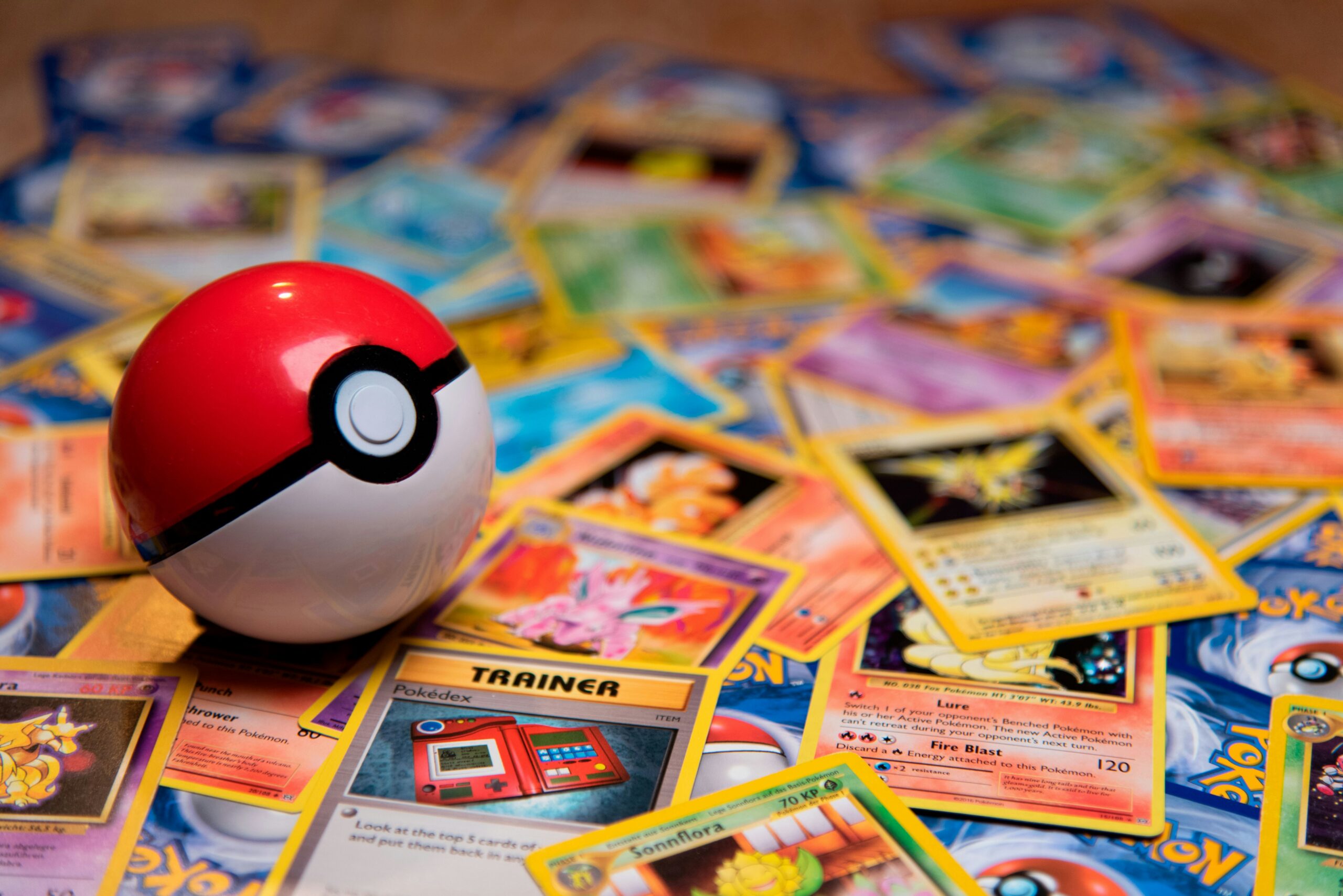 Image of Pokemon ball with Pokemon cards
