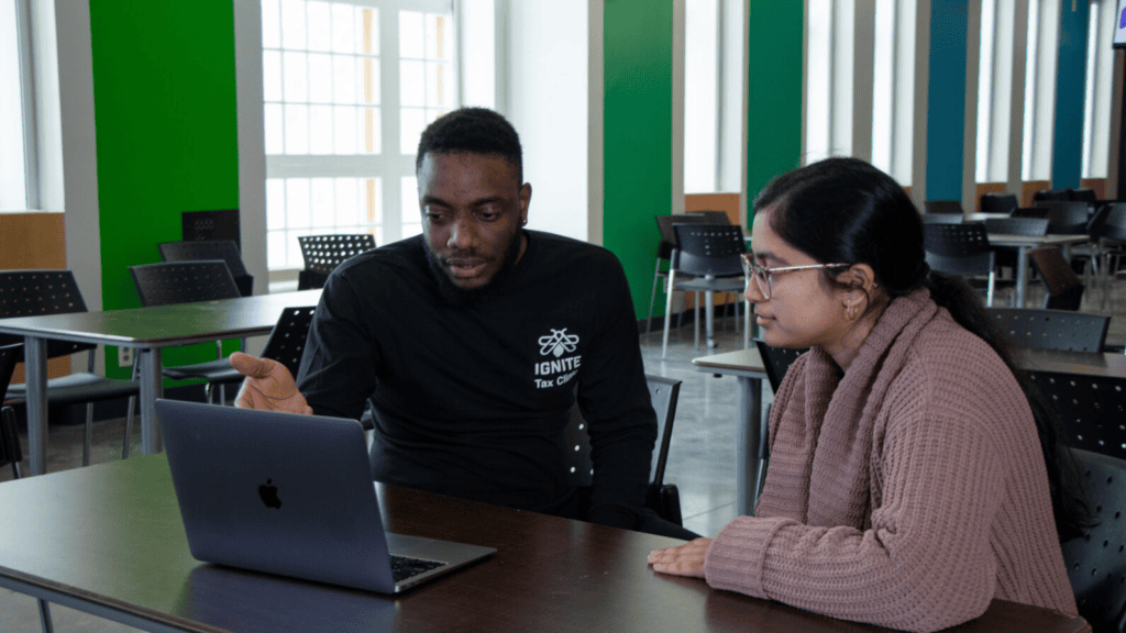 a student help his colleagues with taxes